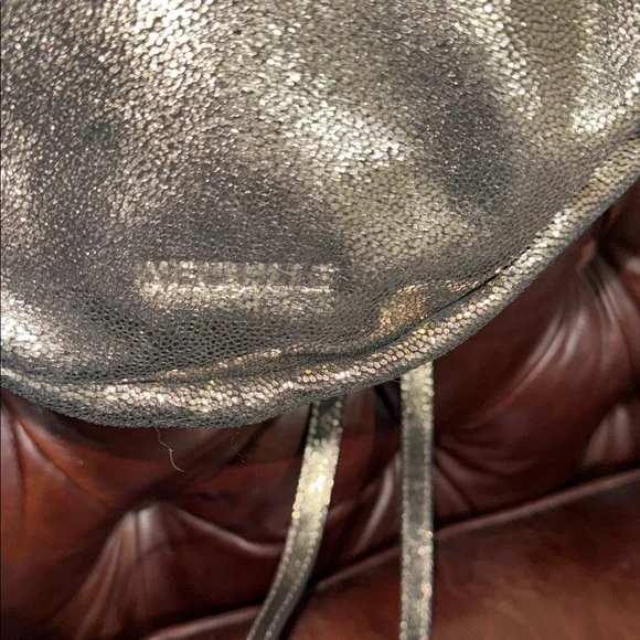 Chic Metallic Crossbody Bag - Picture 2 of 8